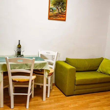 Apartman Charming Marine Style Cres