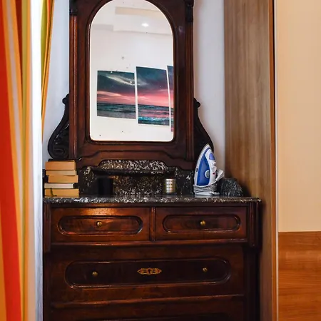 Charming Marine Style *